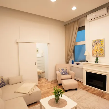 Apartment Vaci Street Residence 2Br Apartment